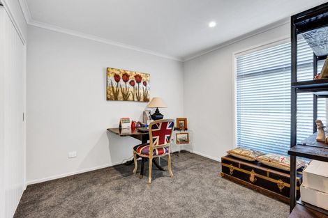 Photo of property in 3 Tupare Place, Highlands Park, New Plymouth, 4312
