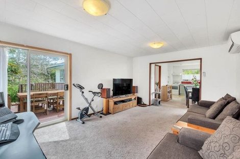 Photo of property in 56 Awaruku Road, Torbay, Auckland, 0630
