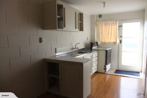 Photo of property in 10/5 Keeling Road, Henderson, Auckland, 0612