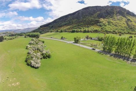 Photo of property in 1124 Malaghans Road, Arrowtown, 9371