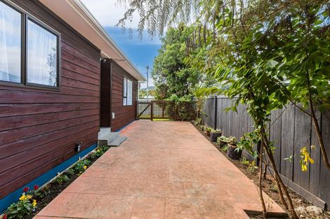 Photo of property in 1a Burden Avenue, Wainuiomata, Lower Hutt, 5014