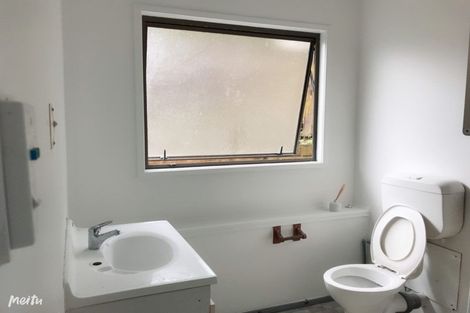 Photo of property in 69a Redoubt Road, Goodwood Heights, Auckland, 2105