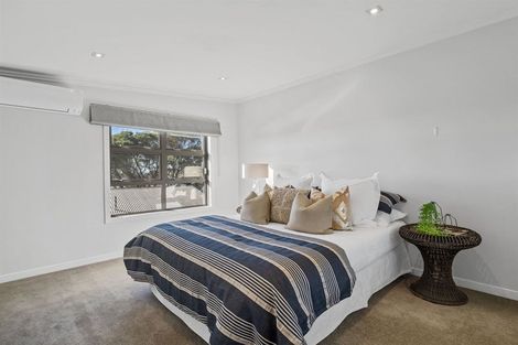 Photo of property in 48a Deep Creek Road, Torbay, Auckland, 0630