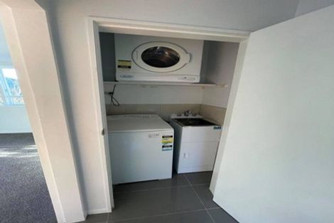 Photo of property in 6b Narbada Crescent, Khandallah, Wellington, 6035