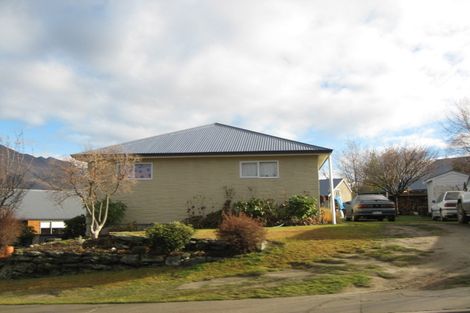 Photo of property in 3 Aeolus Place, Wanaka, 9305