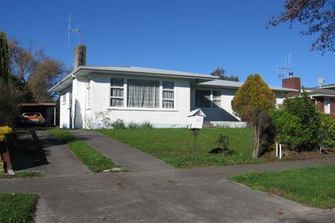 Photo of property in 75 Abraham Crescent, Milson, Palmerston North, 4414