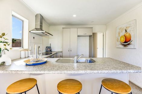 Photo of property in 18b Abergeldie Way, Cambridge, 3434