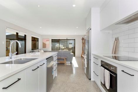 Photo of property in 32 Rotomanu Place, Pyes Pa, Tauranga, 3112