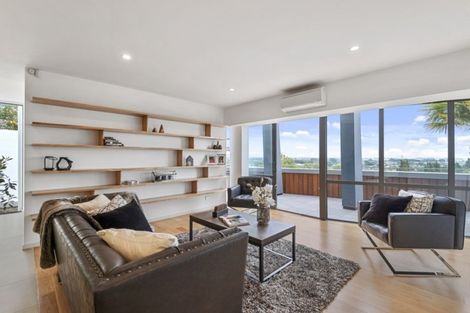 Photo of property in 26 Overdale Drive, Cashmere, Christchurch, 8022