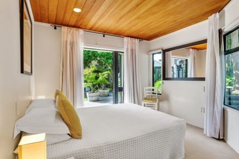 Photo of property in 3 Scorpio Place, Windsor Park, Auckland, 0632