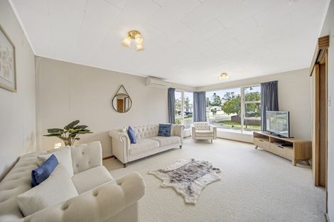 Photo of property in 14 Robert Allan Way, Pakuranga Heights, Auckland, 2010