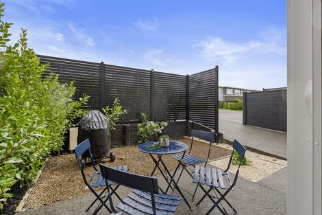 Photo of property in 18 Taitonga Lane, Stanmore Bay, Whangaparaoa, 0932