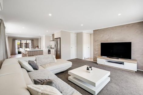 Photo of property in 13 Kakariki Lane, Rototuna North, Hamilton, 3210