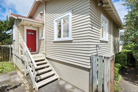 Photo of property in 41 Norcross Avenue, Henderson, Auckland, 0612