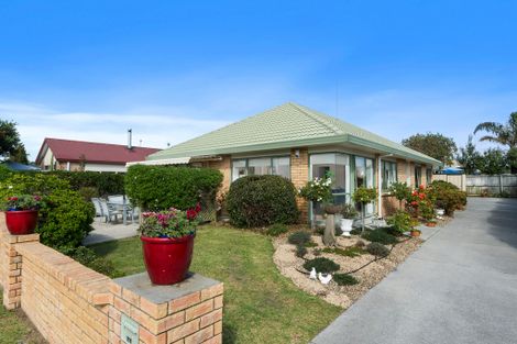 Photo of property in 111 Blake Boulevard, Papamoa Beach, Papamoa, 3118