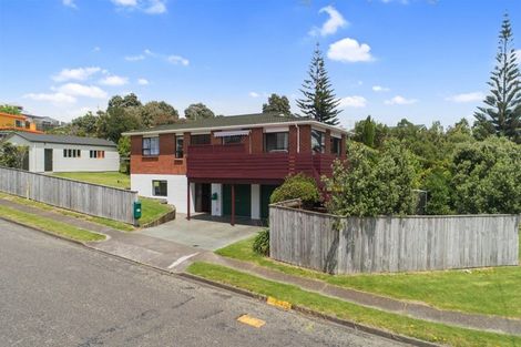 Photo of property in 34 Queens Road, Waikanae Beach, Waikanae, 5036