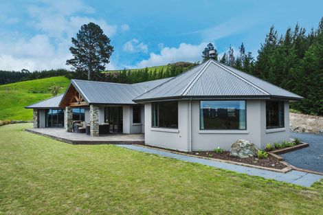 Photo of property in 42 Woodside Road, Woodside, Outram, 9073