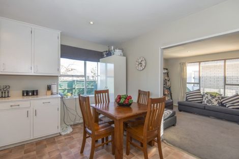 Photo of property in 2/22 Apollo Place, Papanui, Christchurch, 8052