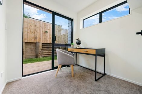 Photo of property in 21c Laura Street, Kelston, Auckland, 0602