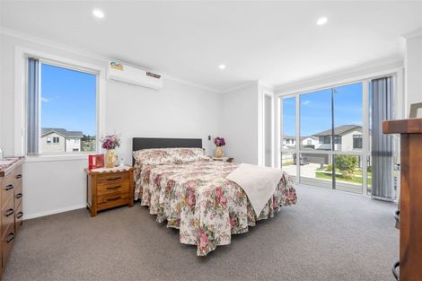 Photo of property in 50 Kauri Heart Avenue, Takanini, 2112