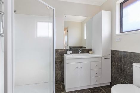 Photo of property in 65a Willerton Avenue, New Lynn, Auckland, 0600