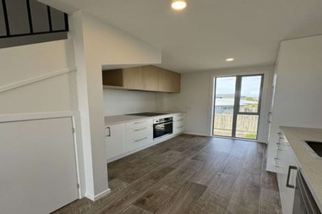 Photo of property in 4/246 Marine Parade, New Brighton, Christchurch, 8061