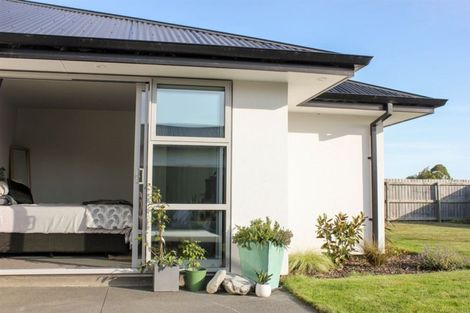 Photo of property in 25 Whiteoak Grove, Tinwald, Ashburton, 7700