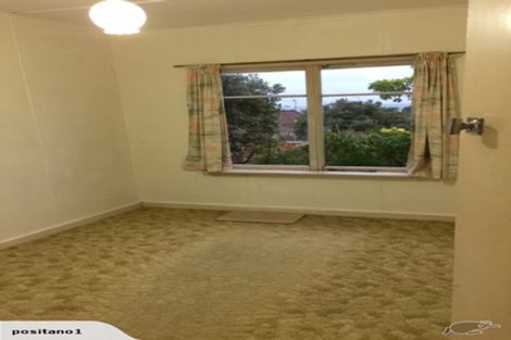 Photo of property in 134 Seaview Road, Paraparaumu Beach, Paraparaumu, 5032