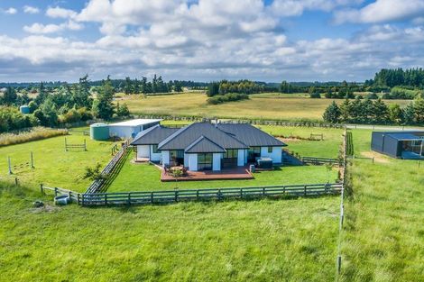 Photo of property in 174 Swamp Road, Loburn, Rangiora, 7472