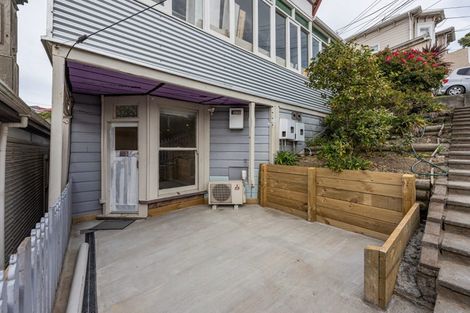 Photo of property in 35 Hankey Street, Mount Cook, Wellington, 6011