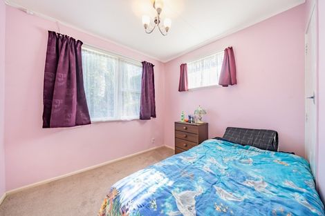 Photo of property in 22 Oregon Drive, Maoribank, Upper Hutt, 5018