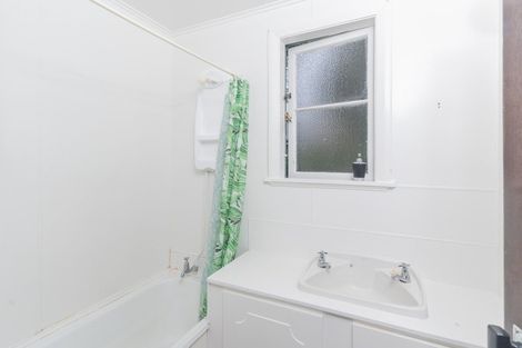 Photo of property in 25 Piko Crescent, Riccarton, Christchurch, 8041