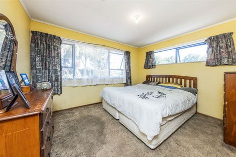 Photo of property in 90 Chichester Drive, Rosehill, Papakura, 2113