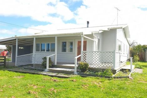 Photo of property in 130 Te Pua School Road, Helensville, 0875