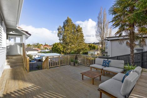 Photo of property in 41 Parker Avenue, New Lynn, Auckland, 0600