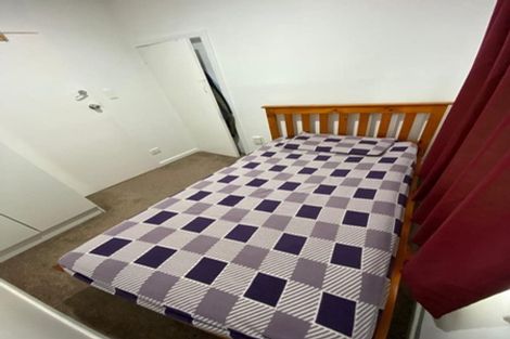 Photo of property in 452a West Coast Road, Glen Eden, Auckland, 0602