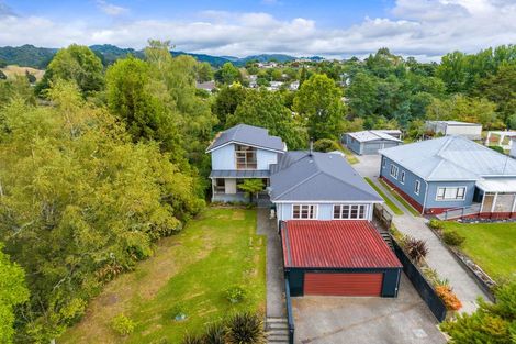 Photo of property in 8 Hillsview Crescent, Taumarunui, 3920