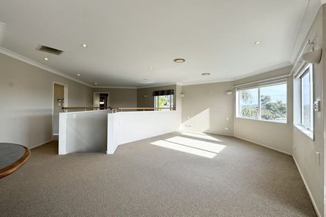 Photo of property in 21a Madison Place, Forrest Hill, Auckland, 0620