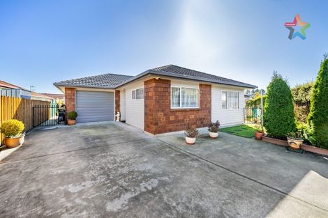 Photo of property in 32 Woodland Mews, Wainuiomata, Lower Hutt, 5014
