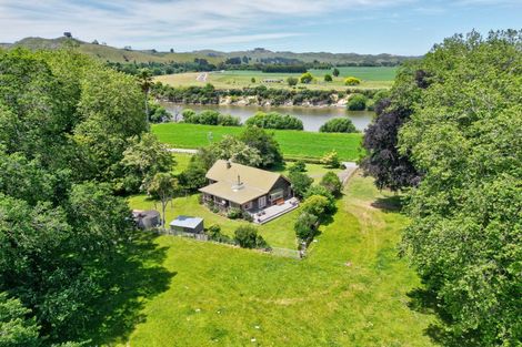 Photo of property in 122 Kaiwhaiki Road, Kaiwhaiki, Whanganui, 4575