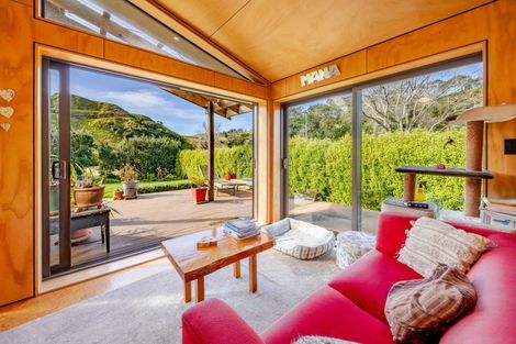 Photo of property in 73 Mangakuri Road, Kairakau, Havelock North, 4295