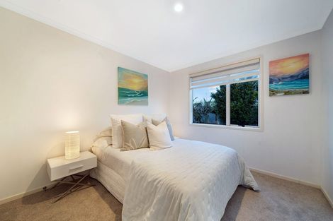 Photo of property in 30 Tauranga Place, Orewa, 0931