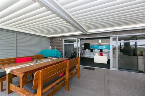 Photo of property in 10 Jules Crescent, Bell Block, New Plymouth, 4312
