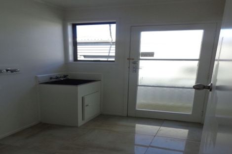 Photo of property in 12 Hamblyn Place, Ranui, Auckland, 0612