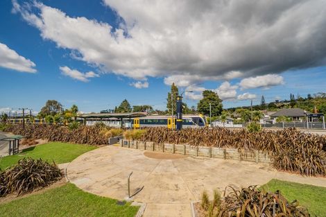 Photo of property in 2 Cameron Place, Ranui, Auckland, 0612