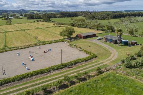 Photo of property in 85 Te Pua School Road, Helensville, 0875