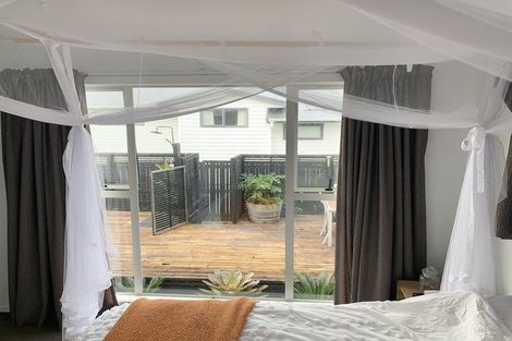 Photo of property in 103 Stanmore Bay Road, Stanmore Bay, Whangaparaoa, 0932