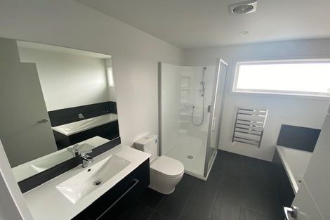 Photo of property in 160a Navigation Drive, Whitby, Porirua, 5024