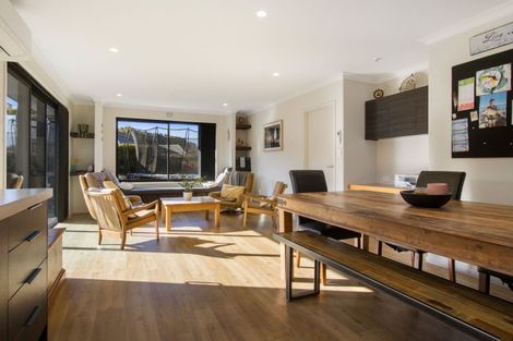 Photo of property in 6 Shoreview Close, Omokoroa, 3114