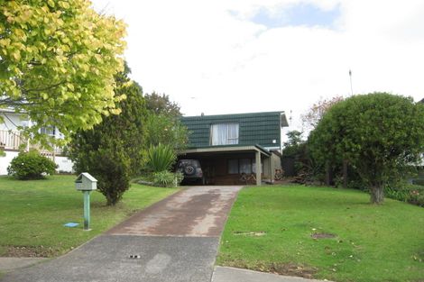 Photo of property in 9 Leewood Place, Pakuranga Heights, Auckland, 2010